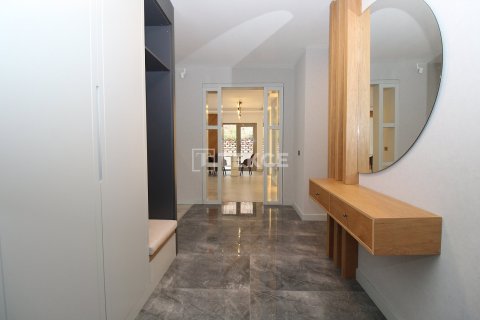 5+1 Apartment en Ankara, Turkey No. 53660 27