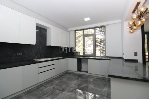 5+1 Apartment en Ankara, Turkey No. 53660 11