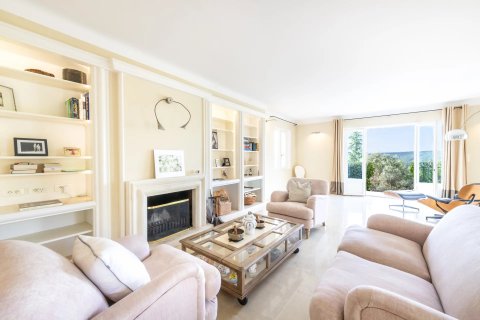 5 bedrooms Villa in Saint-Paul-de-Vence, France No. 72736 6