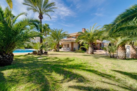 642m² Villa à Benidorm, Spain No. 27176 2