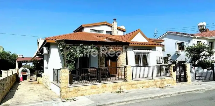 6 dormitorios House en Trachoni, Cyprus No. 40077