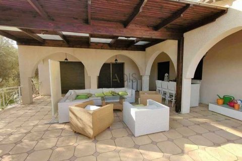 3 bedrooms Villa in Agios Tychonas, Cyprus No. 66577 14