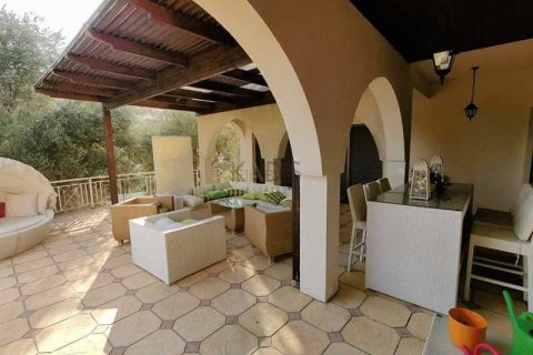 3 bedrooms Villa in Agios Tychonas, Cyprus No. 66577 16