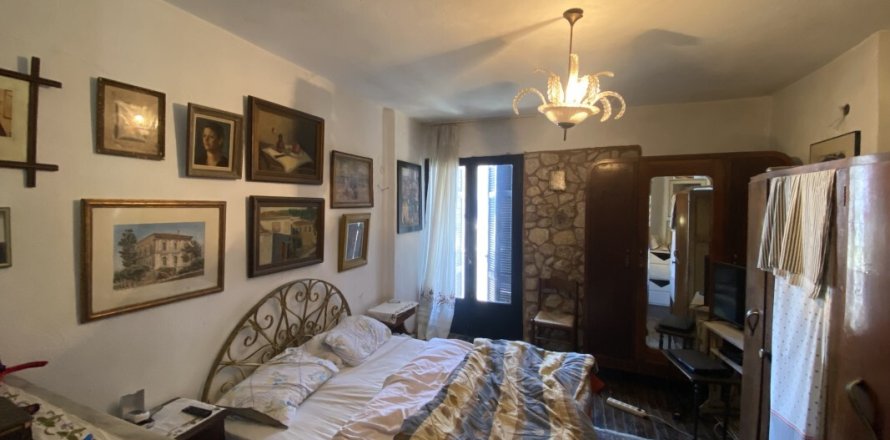 5 bedrooms Villa in Thessaloniki, Greece No. 52254