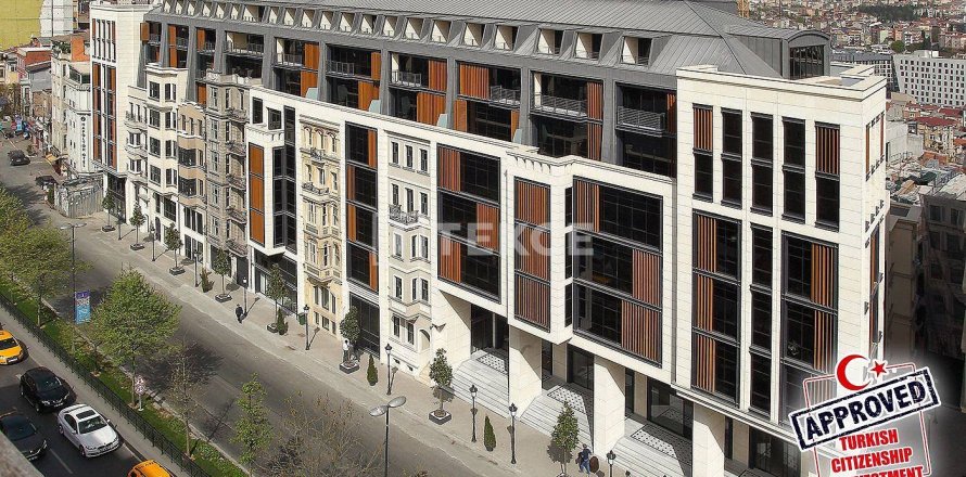 3+1 Apartment en Istanbul, Turkey No. 11183