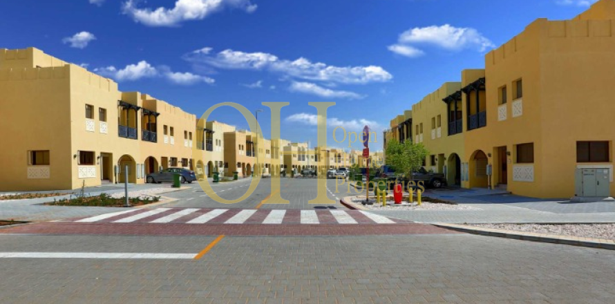 3 dormitorios Townhouse en Hydra Village, UAE No. 10639