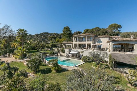 6 bedrooms Villa in Mougins, France No. 73159 3