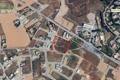 9867m² Land en Latsia, Cyprus No. 73150 2