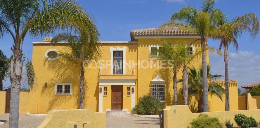 5 bedrooms Villa in Cuevas del Almanzora, Spain No. 26262