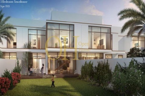 4 bedrooms Townhouse in Abu Dhabi, UAE No. 10751 3