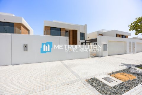 4 bedrooms Villa on the Saadiyat Island, UAE No. 23735 1