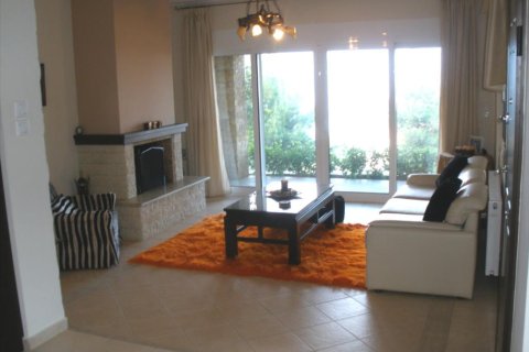 5 bedrooms Villa in Athens, Greece No. 50630 2