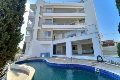 4 bedrooms Penthouse in Germasogeia, Cyprus No. 74929 1