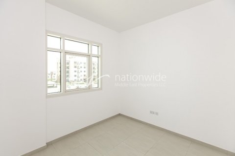 2 bedrooms Apartment in Al Ghadeer, UAE No. 3296 5