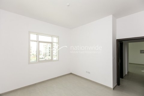 2 bedrooms Apartment in Al Ghadeer, UAE No. 3296 3