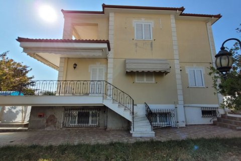 4 bedrooms Villa in Thessaloniki, Greece No. 53342 3