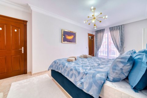 2+1 Apartment in Mahmutlar, Turkey No. 13777 4