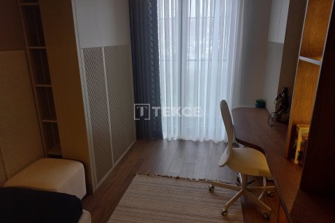 3+1 Apartment in Esenyurt, Turkey No. 75051 16