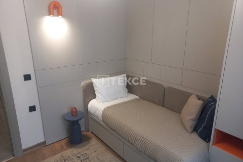 3+1 Apartment in Esenyurt, Turkey No. 75051 17