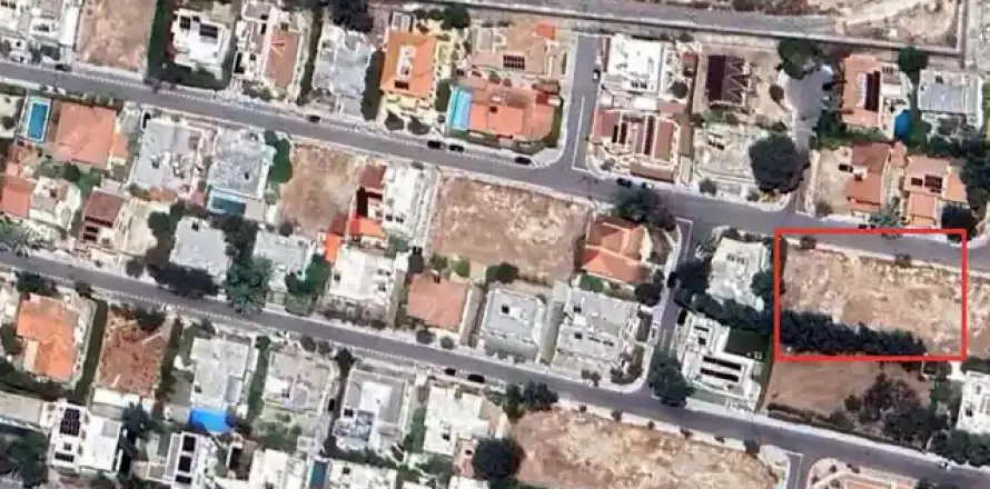 1013m² Land in Nicosia, Cyprus No. 35494