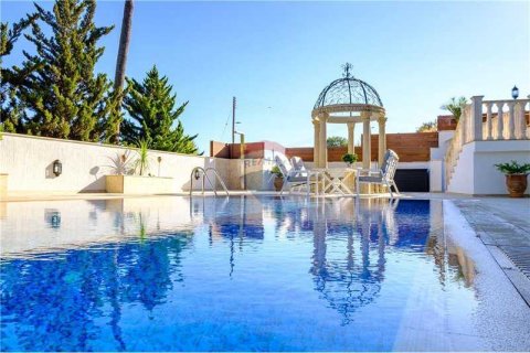 6 bedrooms Villa in Mouttagiaka, Cyprus No. 31056 3