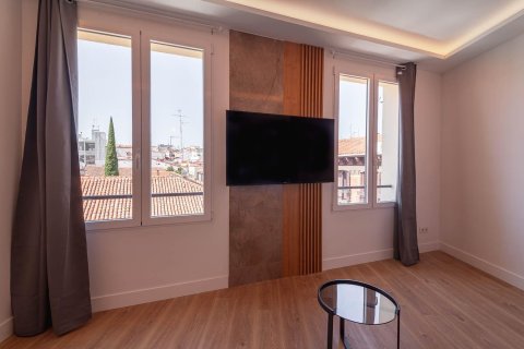 3 dormitorios Apartment en Madrid, Spain No. 26843 4