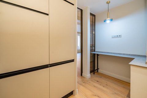 3 dormitorios Apartment en Madrid, Spain No. 26900 5