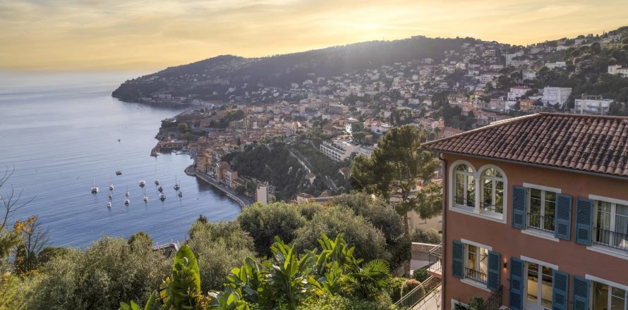 7 bedrooms Villa in Villefranche-sur-Mer, France No. 74632