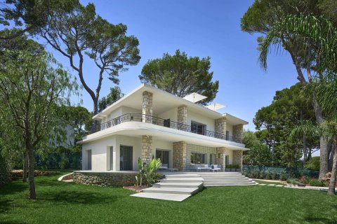 5 bedrooms Villa in Antibes, France No. 74629 2