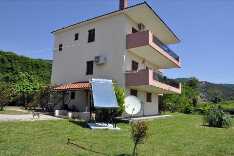 4 bedrooms Villa in Chalkidiki, Greece No. 59907 1