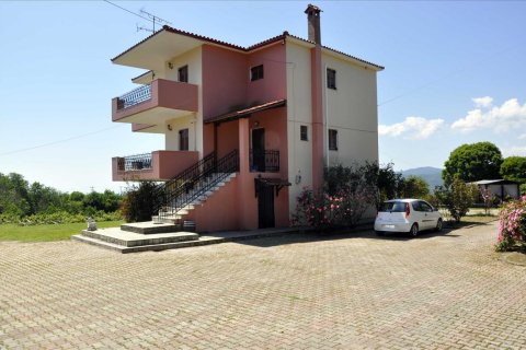 4 bedrooms Villa in Chalkidiki, Greece No. 59907 3