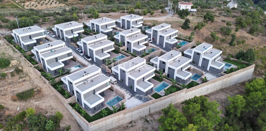 3+1 Villa à Alanya, Turkey No. 42355