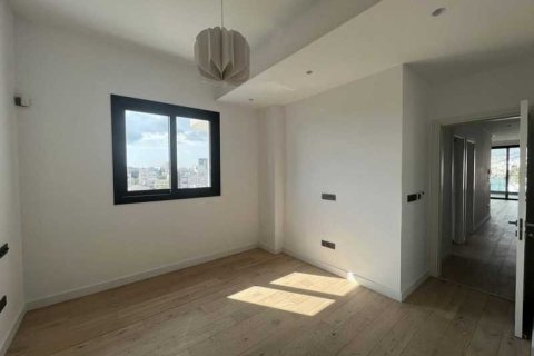 3 dormitorios Penthouse en Limassol, Cyprus No. 32524 6