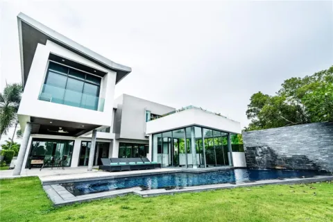 4 dormitorios Villa en Phuket, Thailand No. 72508 13