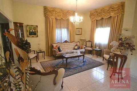 3 bedrooms Villa in Paralimni, Cyprus No. 43129 8