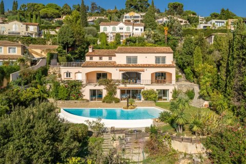 4 bedrooms Villa in Mougins, France No. 73480 1