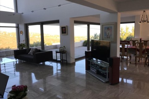 3 bedrooms Villa in Athens, Greece No. 50024 3