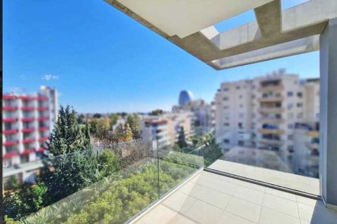 3 dormitorios Penthouse en Limassol, Cyprus No. 34920 4