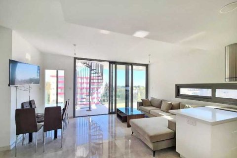 3 dormitorios Penthouse en Limassol, Cyprus No. 34920 3