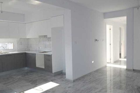 2 bedrooms Apartment in Larnaca, Cyprus No. 32845 7