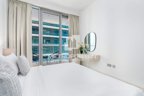 Квартира с 2 спальнями в EMAAR Beachfront, ОАЭ №8170 13