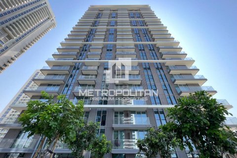 Квартира с 2 спальнями в EMAAR Beachfront, ОАЭ №8170 27