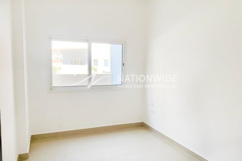 3 bedrooms Apartment in Al Reef, UAE No. 3757 8