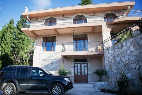 3 bedrooms House in Bar, Montenegro No. 66881 2