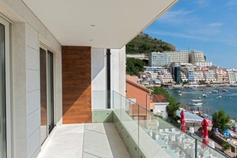 3 bedrooms Apartment in Budva, Montenegro No. 66882 4