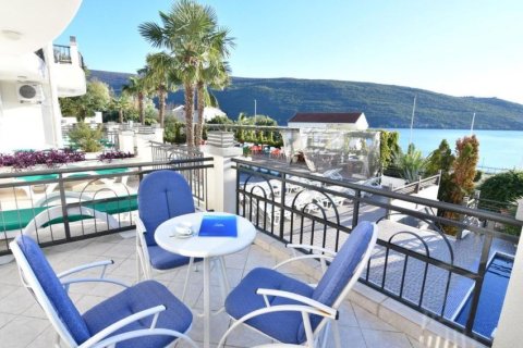 47 dormitorios Commercial property en Herceg Novi, Montenegro No. 66877 16