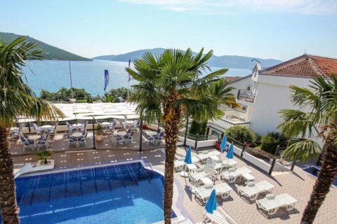 47 dormitorios Commercial property en Herceg Novi, Montenegro No. 66877 22