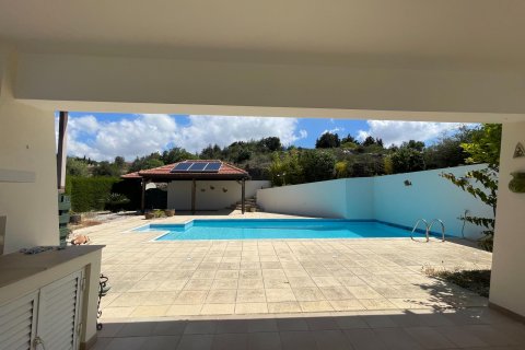 5 bedrooms Villa in Paphos, Cyprus No. 37845 20