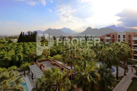 5 rooms Apartment in Konyaalti, Turkey No. 11491 1