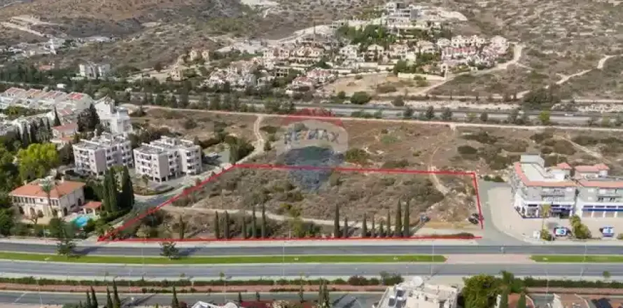 4604m² Land in Pyrgos, Cyprus No. 35856